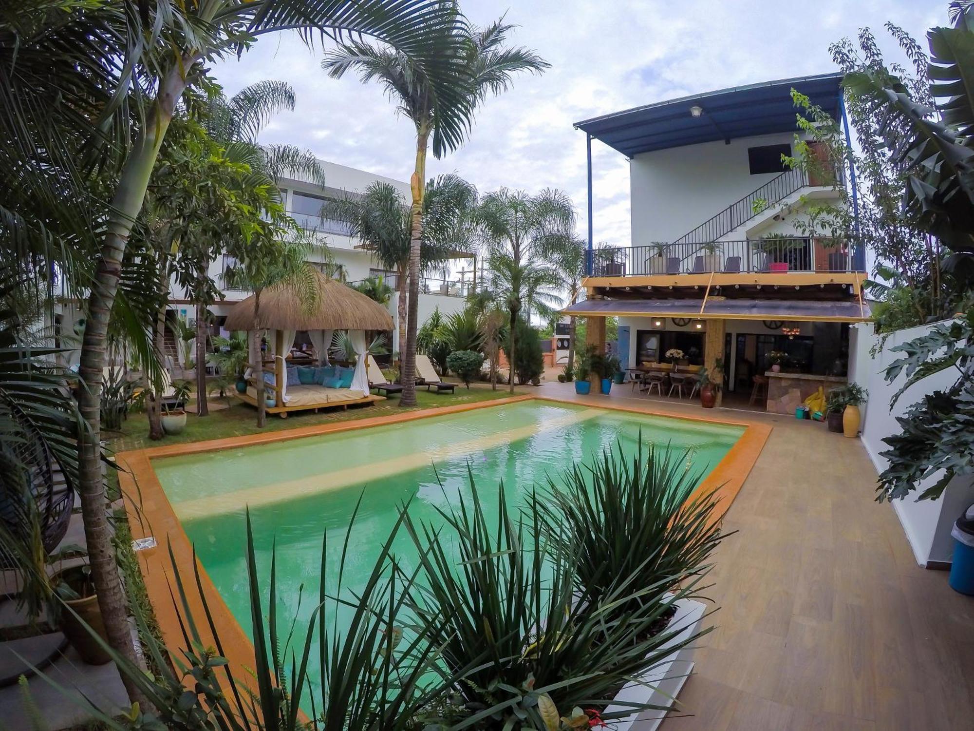Dos Lunas Aparthotel Dr Juan Eulogio Estigarribia Exterior photo